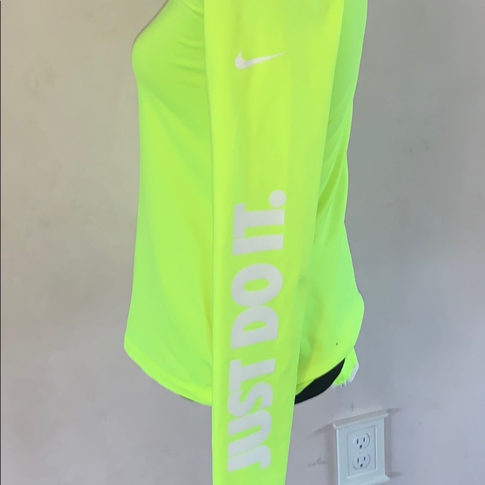 Women’s Nike Pro Dri-Fit Shirt - Picture 3 of 5